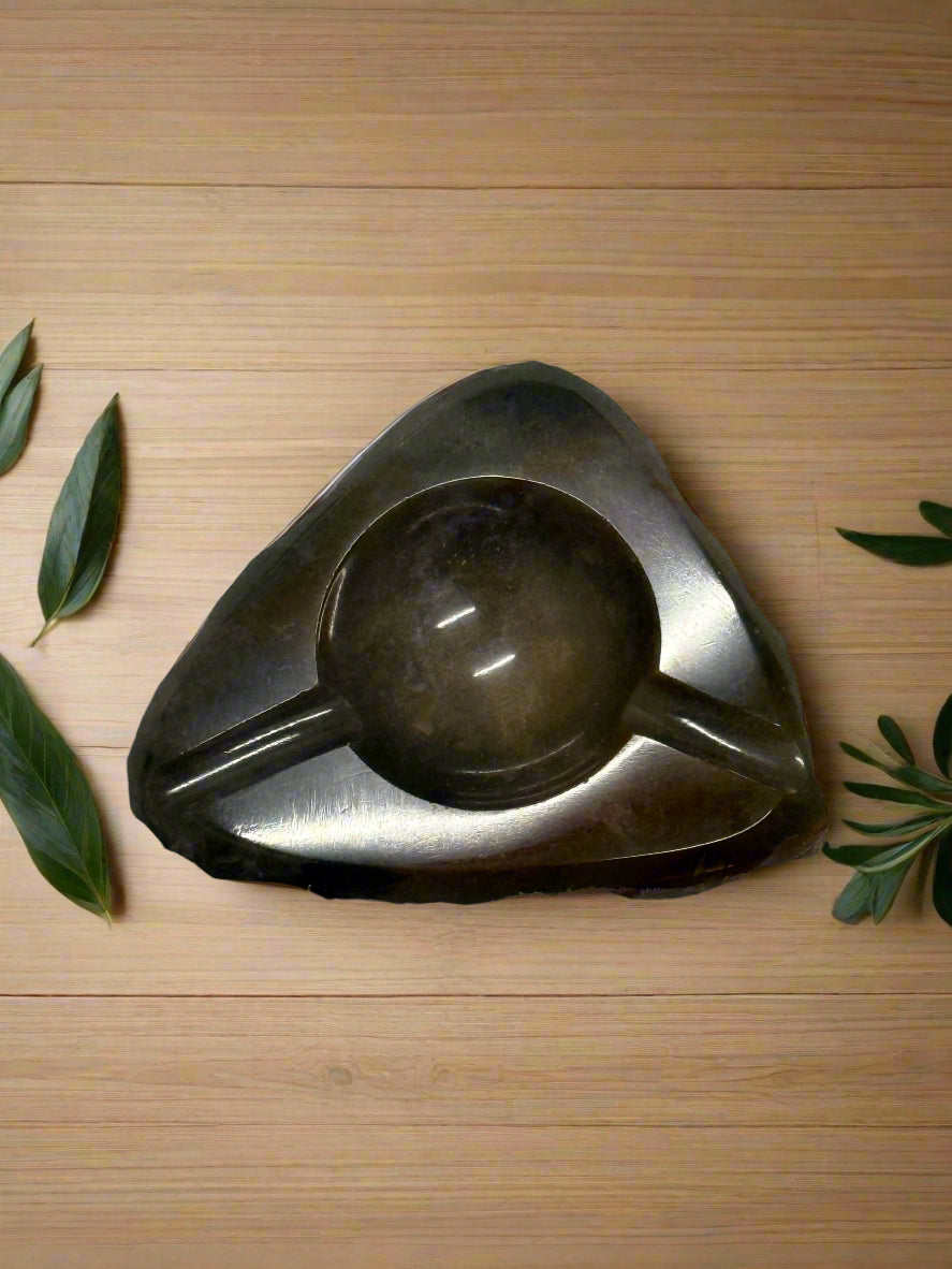 Decorative Agate Ashtray (assorted) – Unique Crystal Smoking Accessory