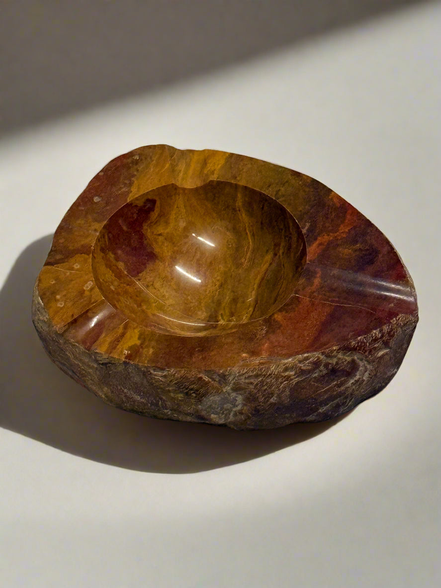 Decorative Agate Ashtray (assorted) – Unique Crystal Smoking Accessory
