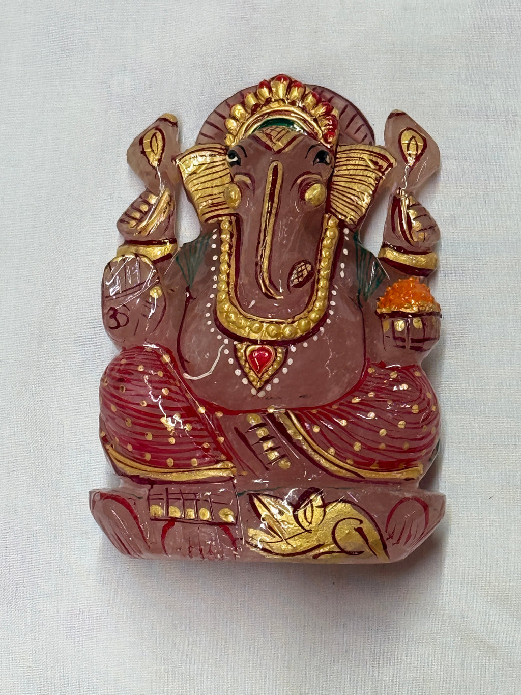 Agate Stone Lord Ganesha Idol – Handcrafted & Colorful Divine Art (Rose Quartz)